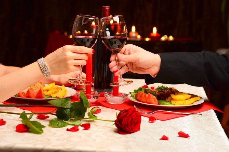 tips-rentabilizar-san-valentin-en-tu-restaurante-portada Celebra el Día de San Valentín en Granada: Romance en la Ciudad de la Alhambra